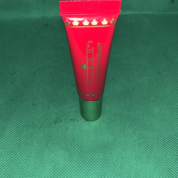 FARAH Eyeshadow Primer - Picture 2 of 3